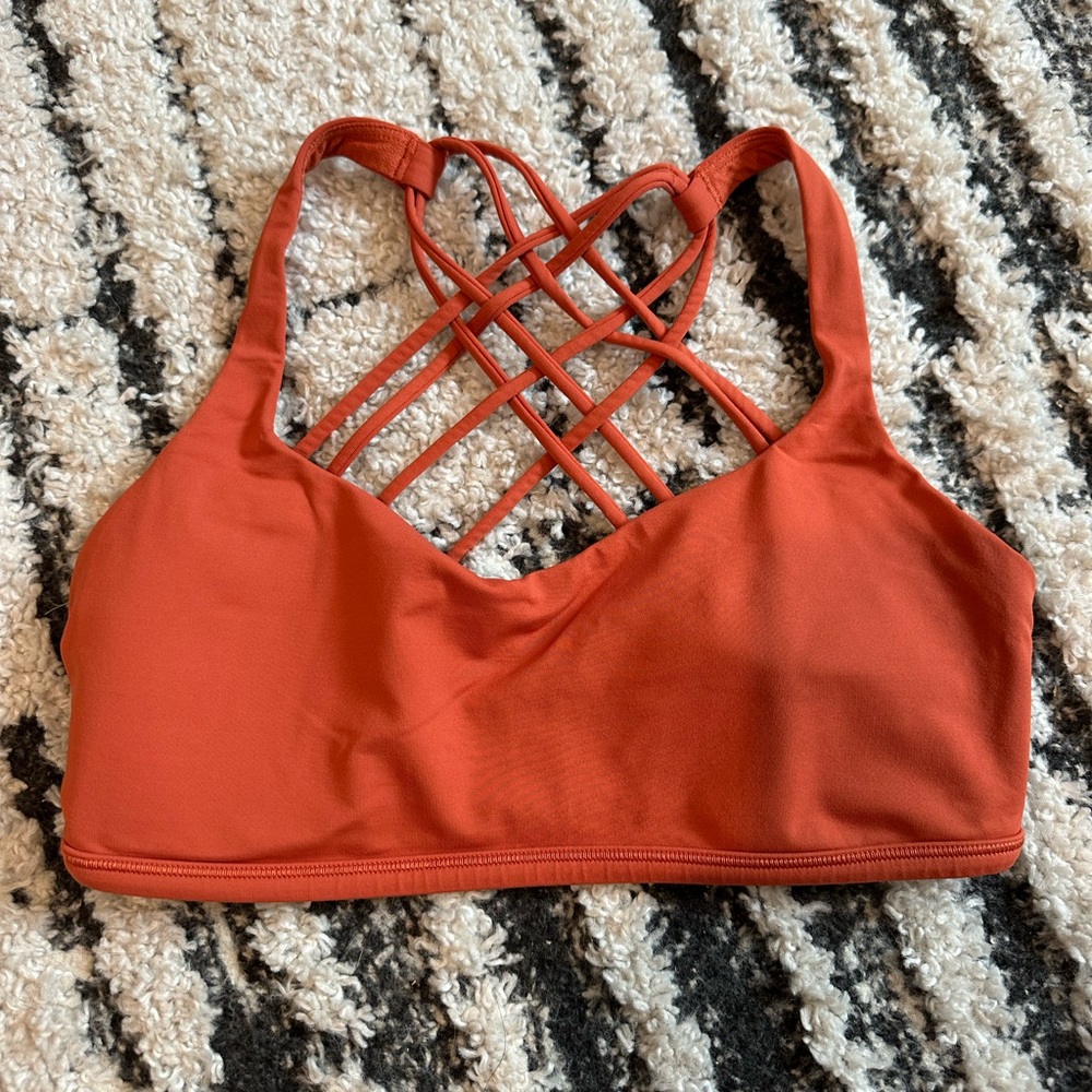 Lululemon Free To Be Bra, size 8